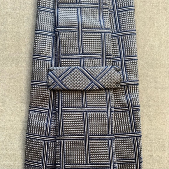 Drakes Tie for Paul Stuart - Picture 3 of 8